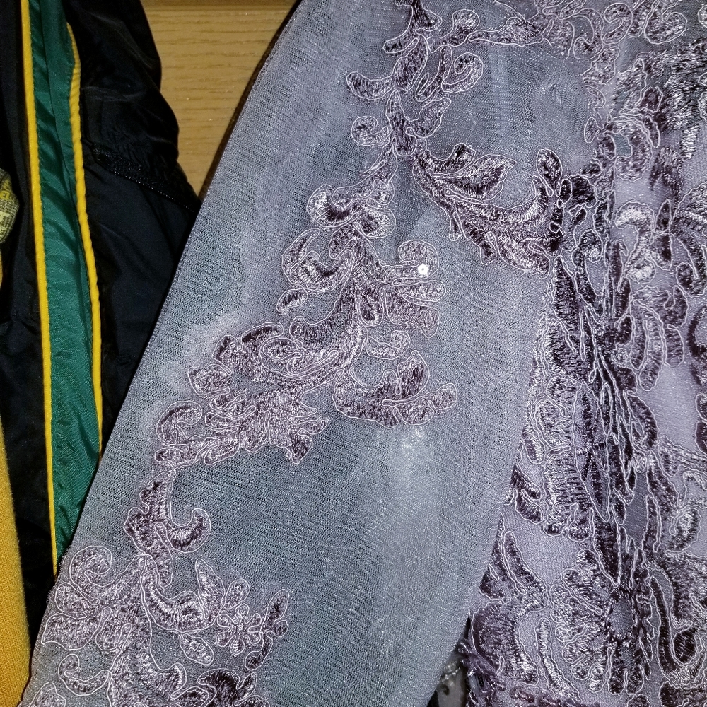 Dress - Picture 5 of 7